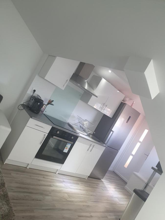 Aux Portes De Lyon Jolie T3 Clim Et Prime Video Apartment Givors Bagian luar foto